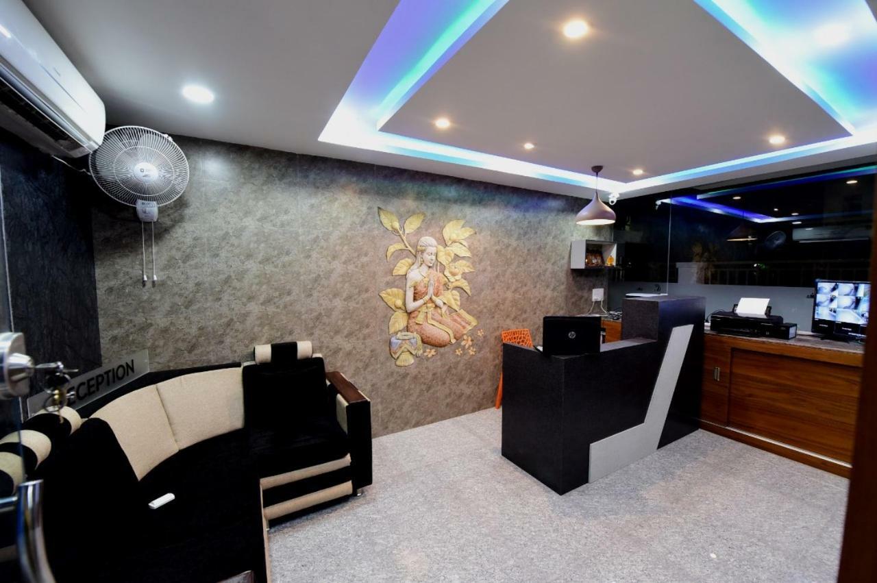 Sree Service Apartments Тирупати Экстерьер фото